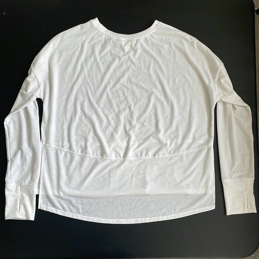 EC Zella Long Sleeve White T-shirt - Size Small - Picture 2 of 4